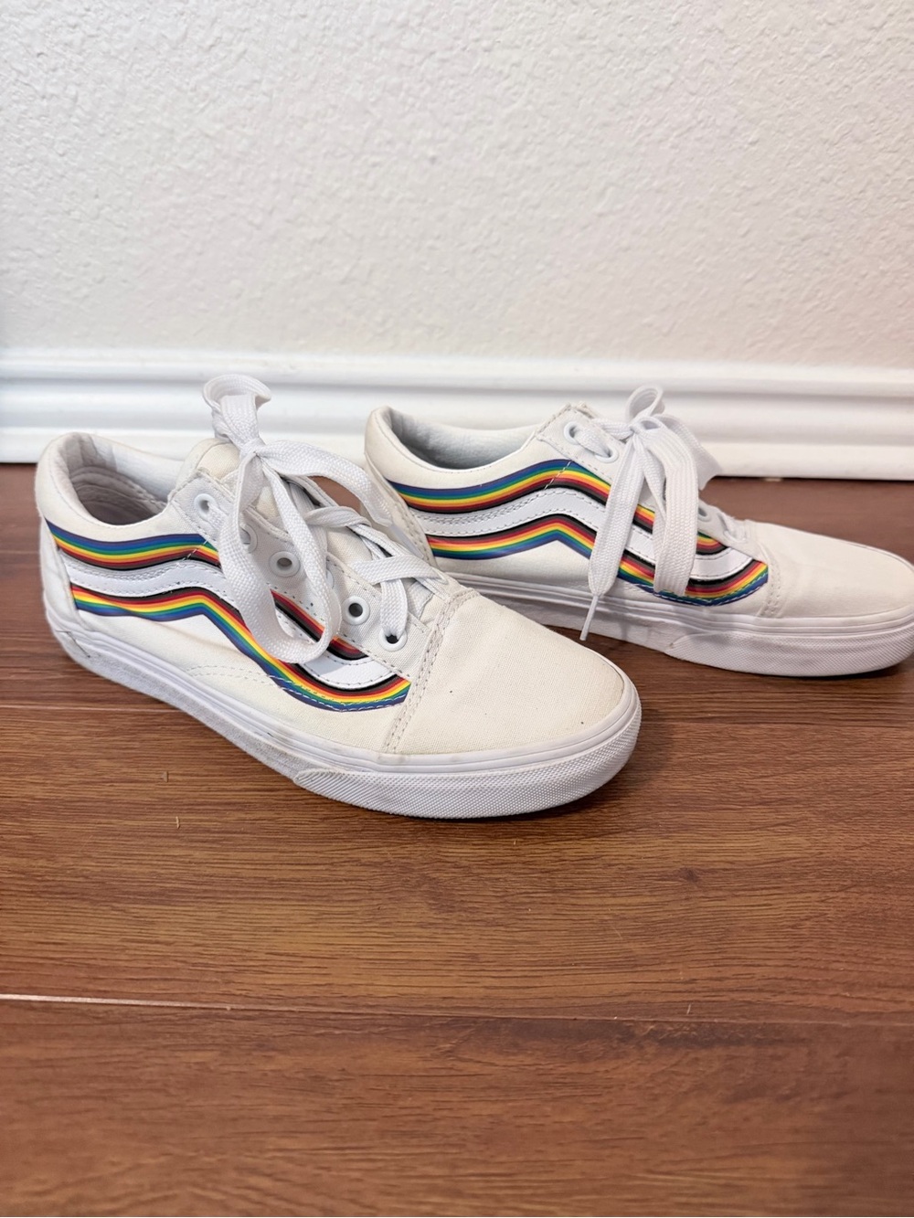 Vans - Old Skool Pride Low Tops